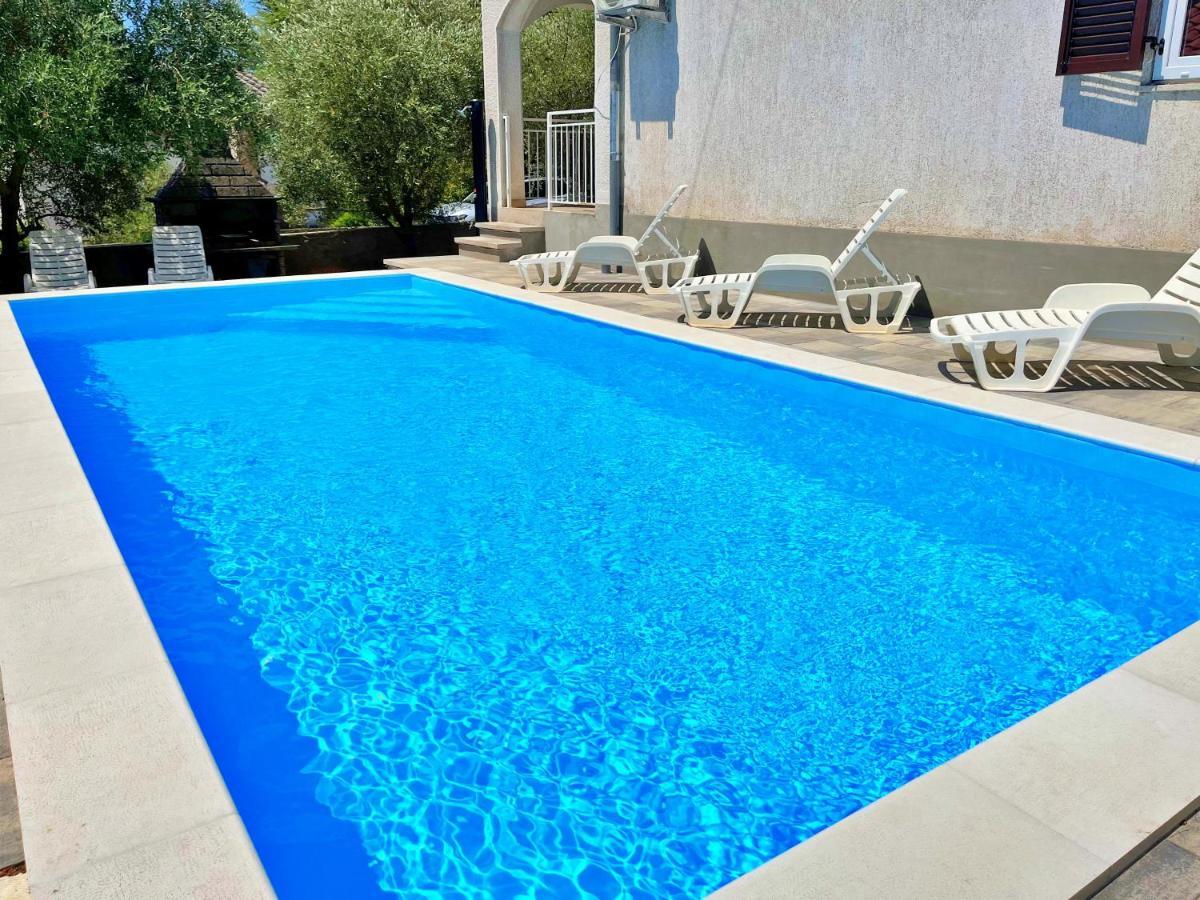 Adria Holiday Home Pinezici  Exterior photo